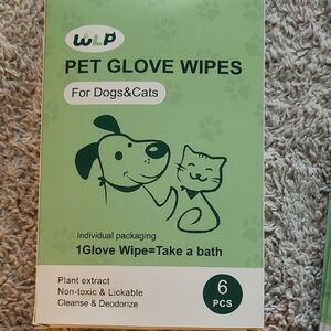 WLP Pet Glove Wipes for Dogs & Cats